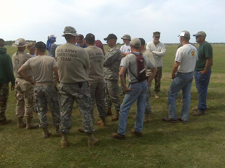 img00215.jpg - Briefing