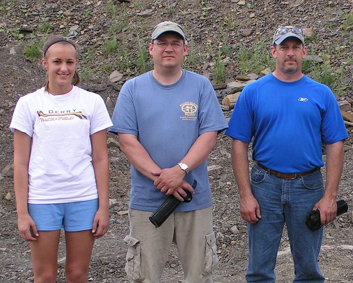 fixpic.jpg - Match winners Nicole Kerin, Mike Bottiger, Mike Harpster.  Missing from Picture is Dave Snyder.